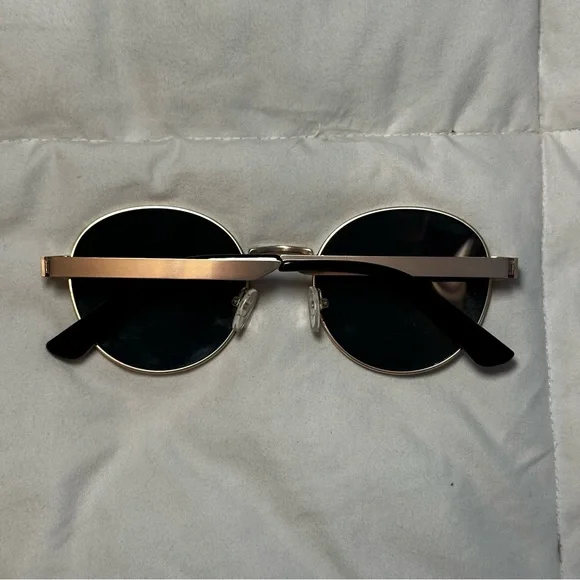 LAST CHANCE - EUC Green Goddess Sunglasses - Picture 3 of 4